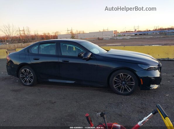 WBA53FJ0XRCT06288 2024 BMW 5 SERIES Black Вид задньої частини салону