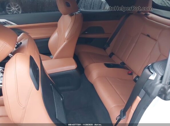 WBA63AT03NCK16396 2022 BMW M4 White Вид наклейки з VIN-кодом