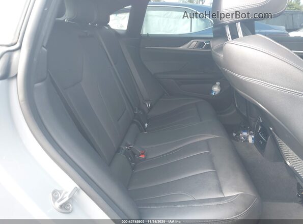WBA63AV0XPFP24167 2023 BMW OTHER Gray Vista de la etiqueta del VIN