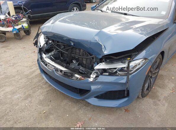 WBADZ2C01NCH89957 2022 BMW OTHER Light Blue Вид спереди