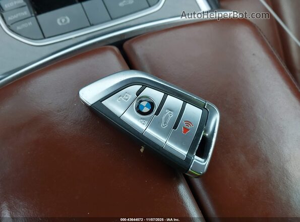 WBADZ2C01NCH89957 2022 BMW OTHER Light Blue Вид панели приборов