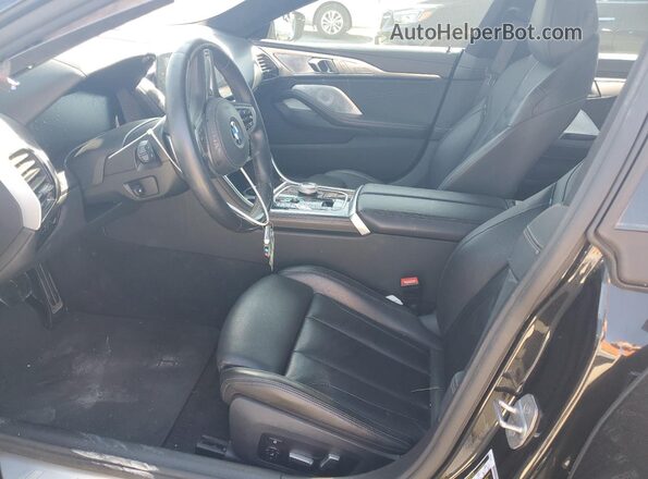 WBAGV8C0XLCE81923 2020 BMW M8 Черный Вид салона спереди