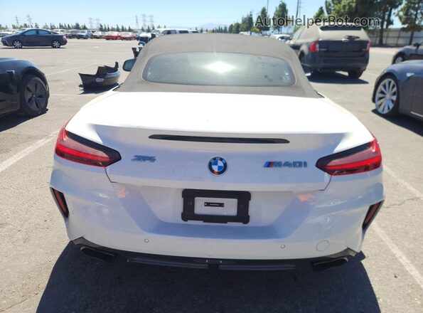 WBAHF9C02SWY43695 2025 BMW Z4 White Vista trasera