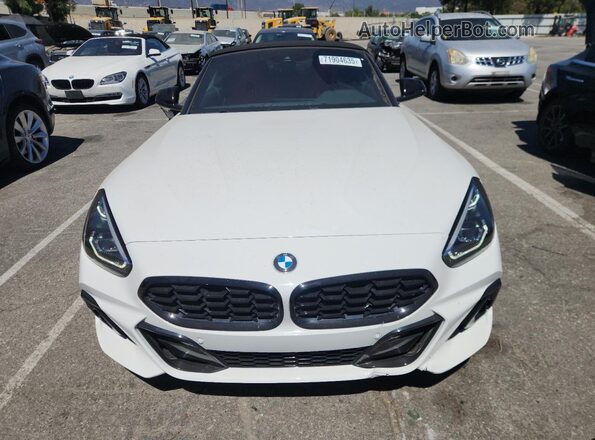 WBAHF9C02SWY43695 2025 BMW Z4 White Vista frontal
