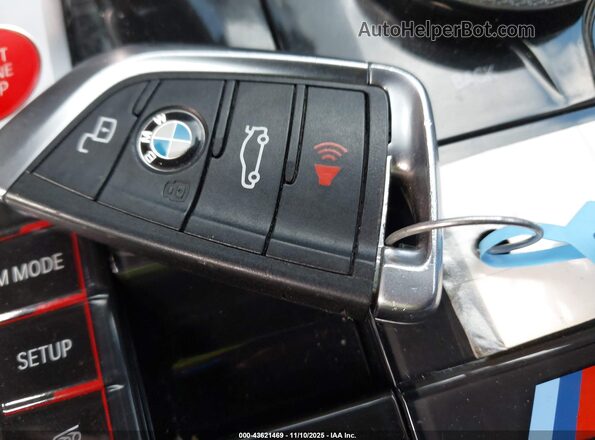 WBS43AY01NFM46898 2022 BMW M3 Серый Вид панели приборов
