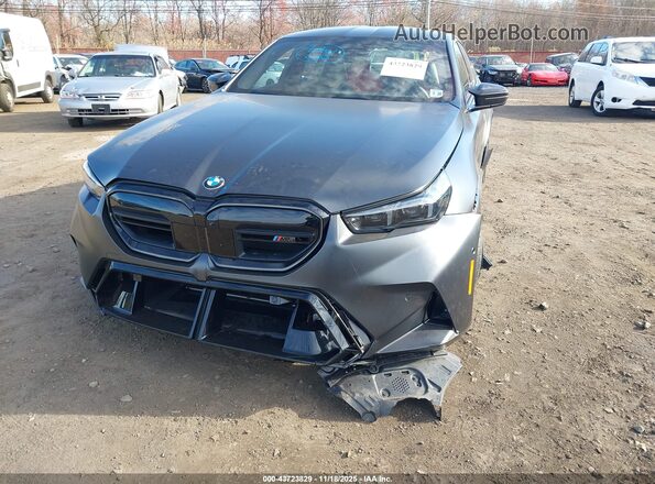 WBS83FK02SCU36580 2025 BMW M5 Черный 