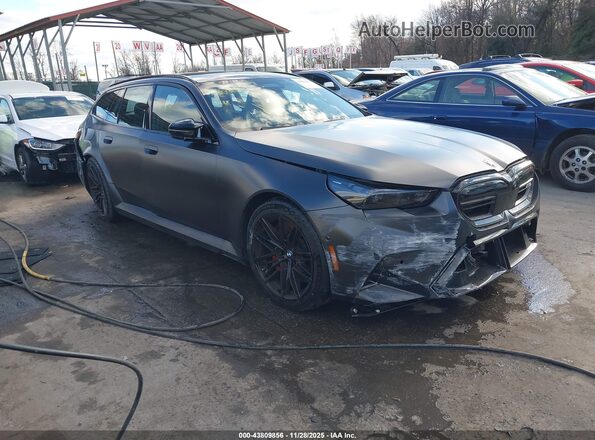 WBS83GV07TCW00246 2026 BMW M5 Gray Przód prawy