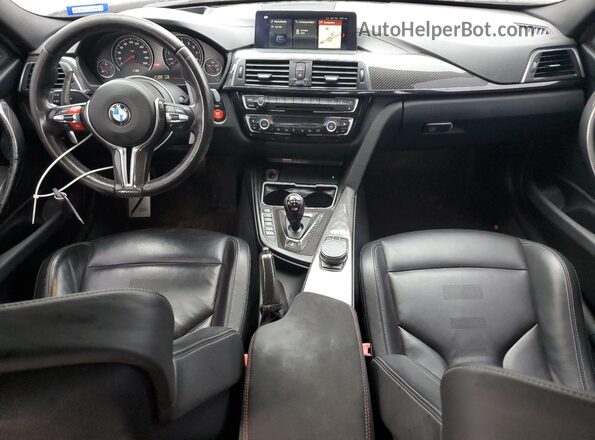 WBS8M9C55J5K98528 2018 BMW M3 Two Tone Vista del salpicadero