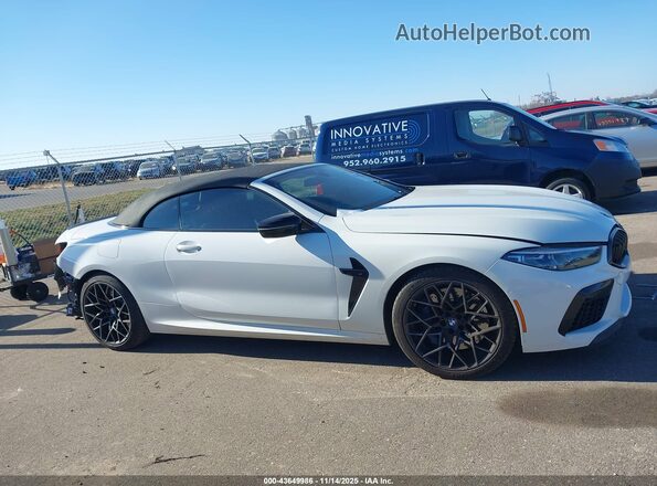 WBSDZ0C06LCD73450 2020 BMW M8 Белый Вид задней части салона