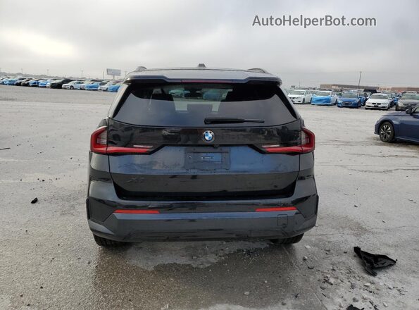 WBX73EF01R5Z83090 2024 BMW X1 Black Rear view