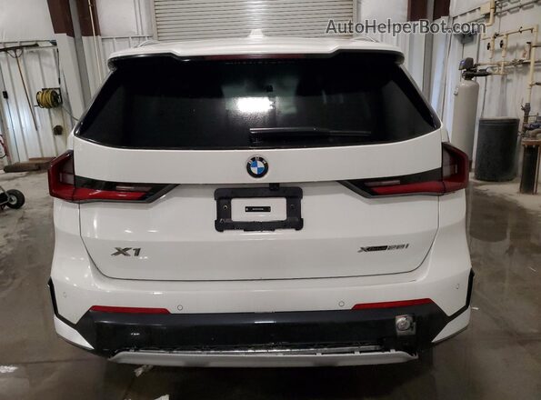 WBX73EF06T5407566 2026 BMW X1 Белый Вид сзади