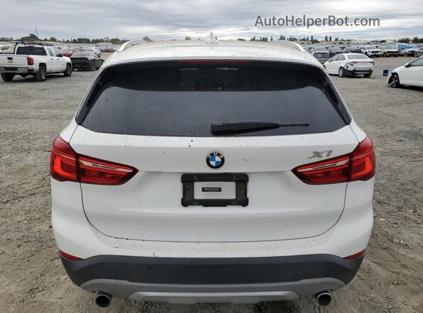 WBXHT3C32GP889552 2016 BMW X1 White Rear view