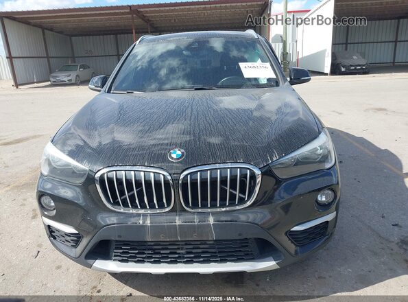 WBXHT3C52K3H35489 2019 BMW X1 Black Вид щитка приладів