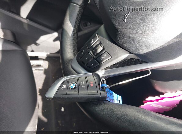 WBXHT3C52K3H35489 2019 BMW X1 Black Вид панелі приладів