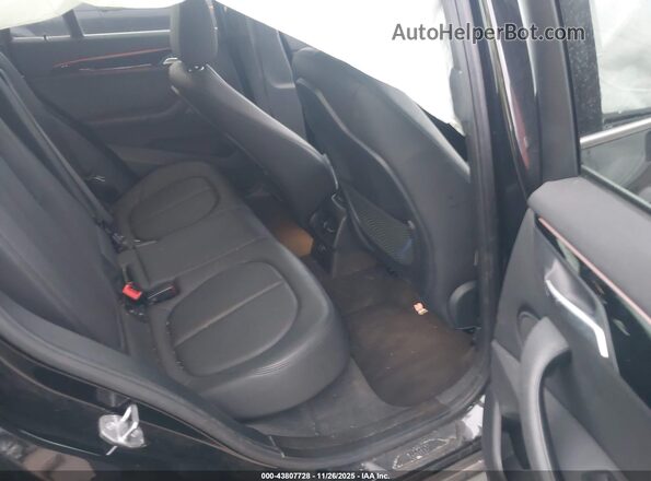 WBXHT3C59K5L35558 2019 BMW X1 Black Вид наклейки з VIN-кодом