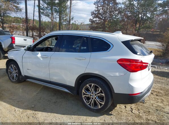 WBXHT3Z31H4A57410 2017 BMW X1 Белый Панорамный вид салона 360°