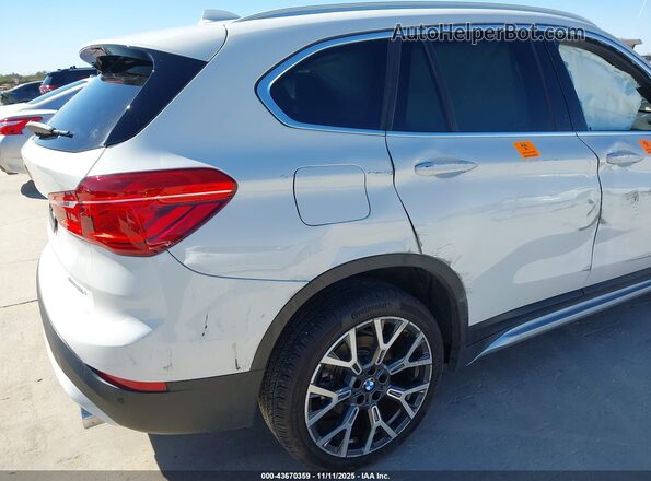 WBXJG7C01N5U65601 2022 BMW X1 Белый 