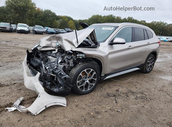 WBXJG7C01N5V09659 2022 BMW X1 Желто-коричневый Передняя левая четверть