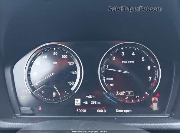 WBXJG9C03L5P45142 2020 BMW X1 Белый Вид задних сидений
