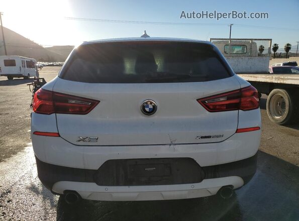 WBXYJ1C05L5P69847 2020 BMW X2 White Widok z tyłu