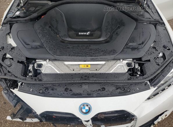 WBY43AW09PFP47866 2023 BMW I4 Белый Вид задней части салона