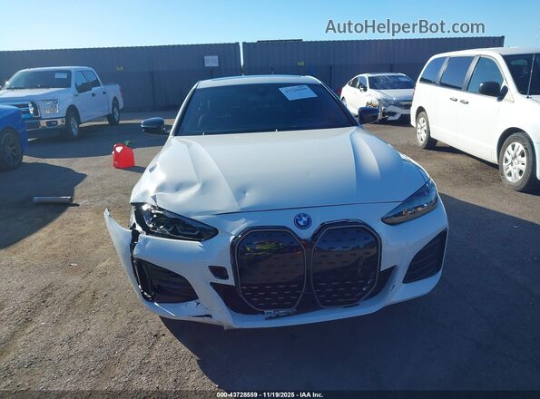 WBY43AW0XRFS79259 2024 BMW I4 White Vista del cuadro de instrumentos