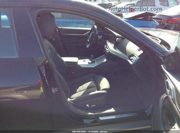 WBY73AW08PFN89386 2023 BMW I4 Black Вид салону спереду