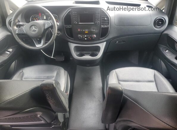 WD4PG2EE9J3461892 2018 MERCEDES-BENZ METRIS Черный Вид панели приборов