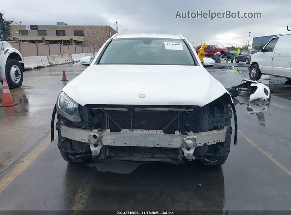 WDC0G4JBXHF198091 2017 MERCEDES-BENZ GLC 300 Белый Вид задней части салона