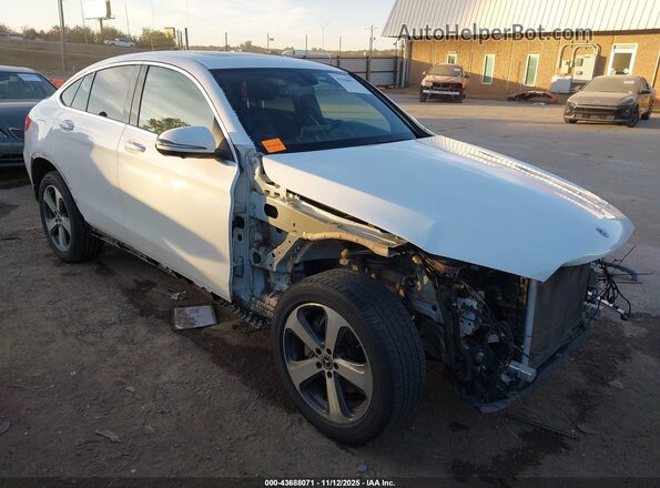 WDC0J4KB0KF581674 2019 MERCEDES-BENZ GLC 300 COUPE Белый Передняя правая четверть
