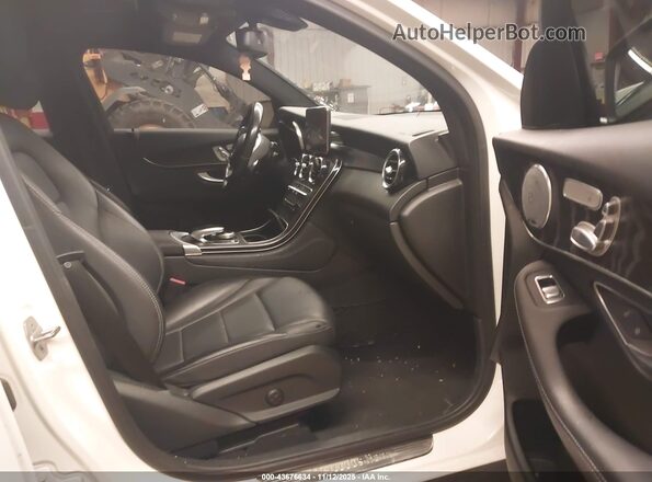 WDC0J4KB4JF296328 2018 MERCEDES-BENZ GLC 300 COUPE Белый Вид салона спереди