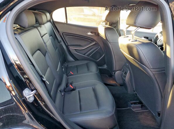 WDCTG4EB0LU021349 2020 MERCEDES-BENZ GLA Черный Вид задней части салона