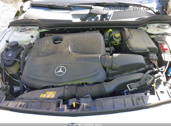 WDCTG4EB4KJ552084 2019 MERCEDES-BENZ GLA 250 White Widok z tyłu