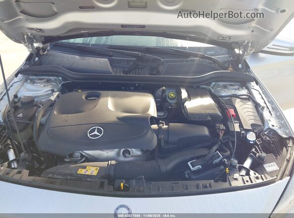WDCTG4EB8GJ230331 2016 MERCEDES-BENZ GLA 250 Silver Вид ззаду
