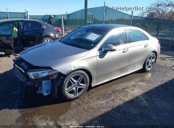 WDD3G4FB5LW038503 2020 MERCEDES-BENZ A 220 Серый Передняя левая четверть