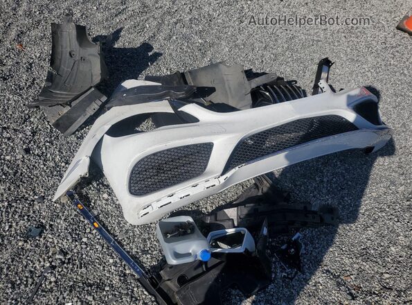 WDDKJ6HB5GF321012 2016 MERCEDES-BENZ E White Engine compartment view