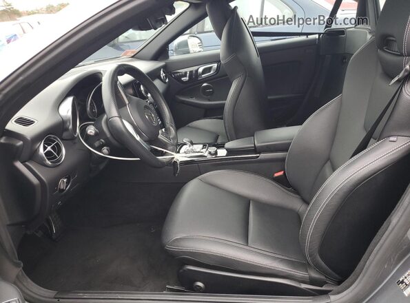 WDDPK3JA0HF136967 2017 MERCEDES-BENZ SLC Gray Vista interior delantera