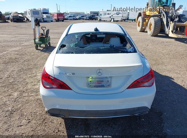 WDDSJ4EB6JN566522 2018 MERCEDES-BENZ CLA 250 Белый Вид спереди