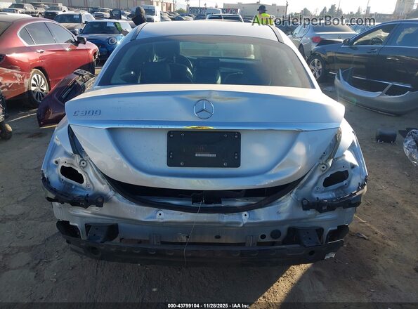 WDDWF8DB2LR534805 2020 MERCEDES-BENZ C-CLASS Silver Widok z przodu