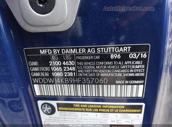 WDDWJ4KB9HF357060 2017 MERCEDES-BENZ C-CLASS Dark Blue Вид подкапотного пространства