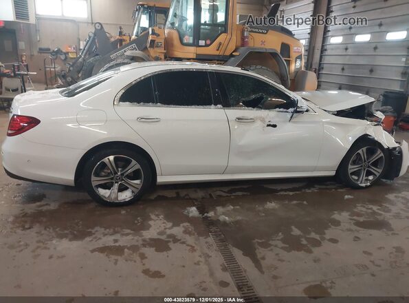 WDDZF4KB0KA669691 2019 MERCEDES-BENZ E-CLASS White Սալոնի հետևի տեսք