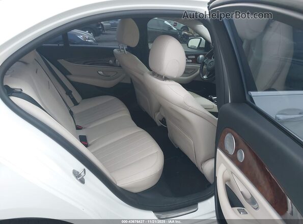 WDDZF4KB4HA124571 2017 MERCEDES-BENZ E-CLASS White Widok naklejki z numerem VIN