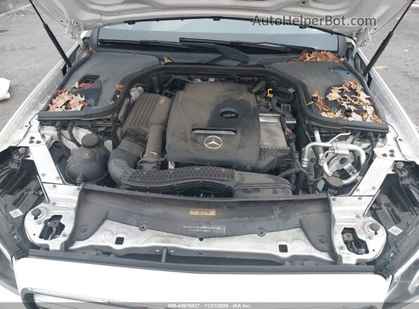 WDDZF4KB4HA124571 2017 MERCEDES-BENZ E-CLASS White Widok z tyłu
