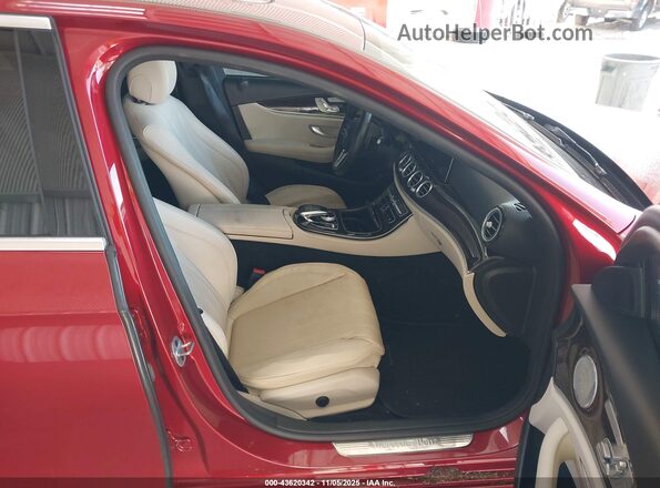 WDDZF8DB6LA715045 2020 MERCEDES-BENZ E-CLASS Red Widok wnętrza z przodu