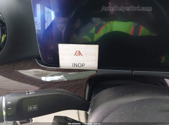 WDDZF8DB6LA715045 2020 MERCEDES-BENZ E-CLASS Red Widok tylnych siedzeń