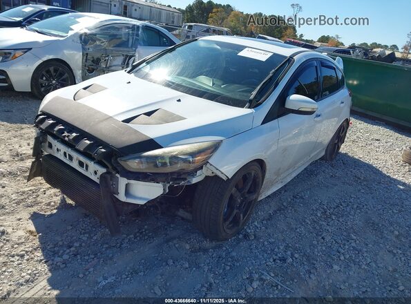 WF0DP3TH9H4123247 2017 FORD FOCUS RS Белый Передняя левая четверть