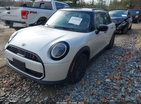 WMW53GD05S2W70812 2025 MINI HARDTOP Белый Передняя левая четверть