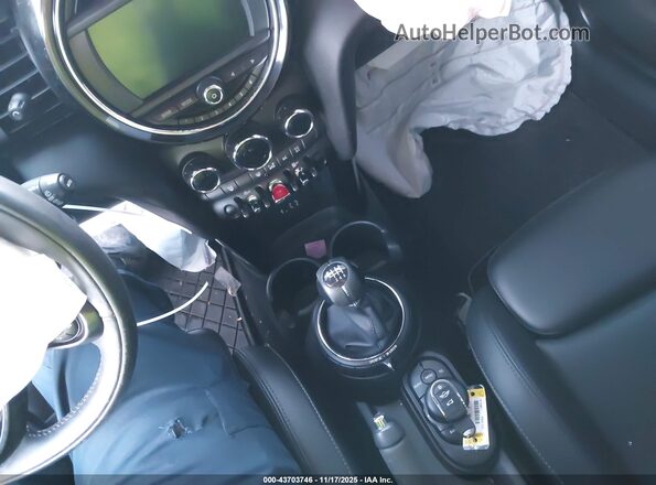 WMWXP7C5XH2C61386 2017 MINI HARDTOP Черный Вид панели приборов
