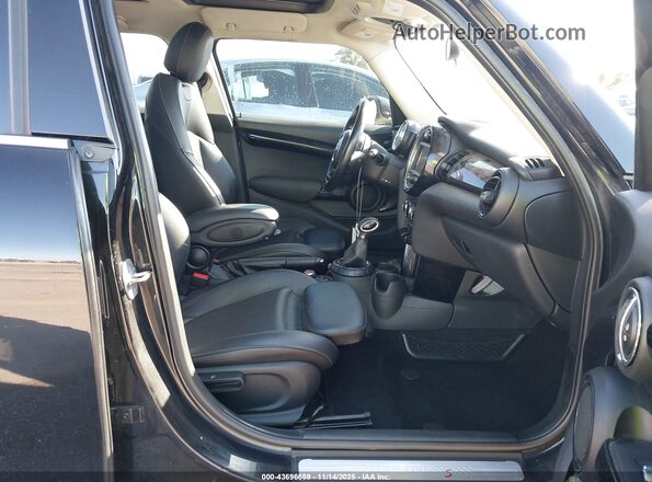 WMWXU3C5XH2D32006 2017 MINI HARDTOP Черный Вид салона спереди