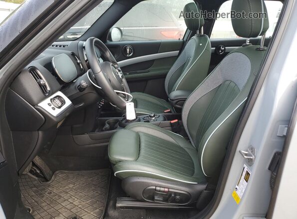 WMZ53BR06P3R19716 2023 MINI COOPER Серый Вид салона спереди